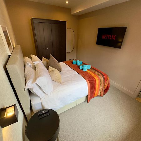 شقة Romeo'S Arch High End Luxury In Centre Of Stratford With Parking المظهر الخارجي الصورة