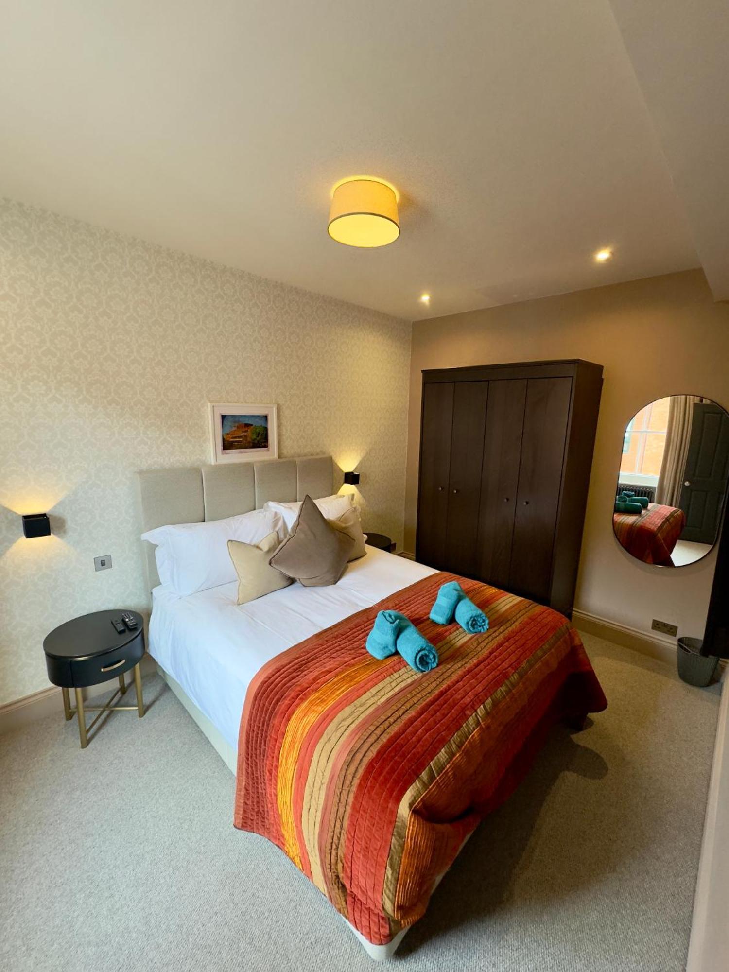 شقة Romeo'S Arch High End Luxury In Centre Of Stratford With Parking المظهر الخارجي الصورة