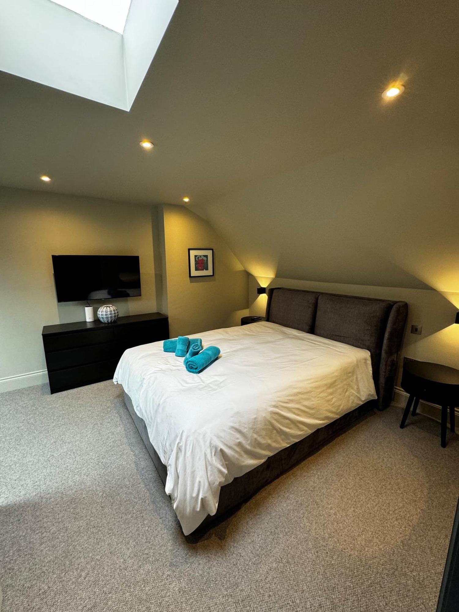 شقة Romeo'S Arch High End Luxury In Centre Of Stratford With Parking المظهر الخارجي الصورة